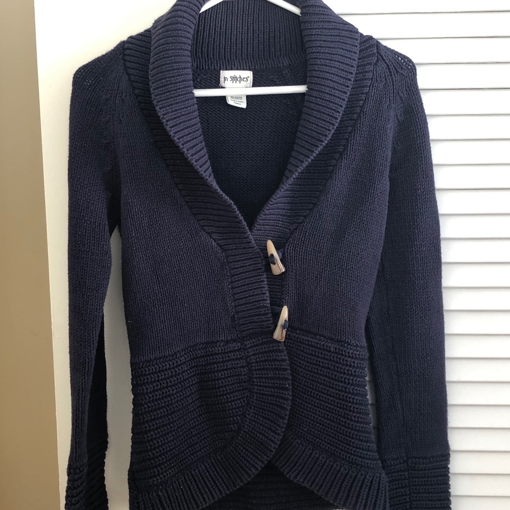 BUTTON UP COTTON SWEATER